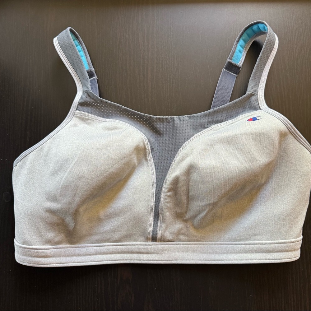 Champion Light Gray high Support Sports Bra with padded wide Shoulder Straps